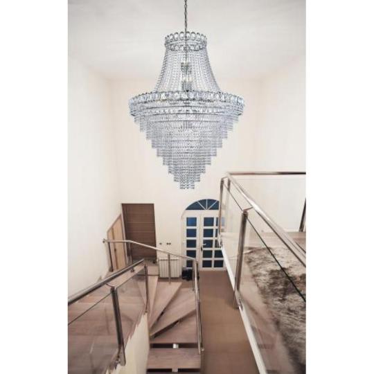 nagymeretu kristalycsillar luxus uveg nappali kastely klasszikus gyemant minosegi lampa csillarok lepcso diszes poogari lampak lameridiana lakberendezes.jpg